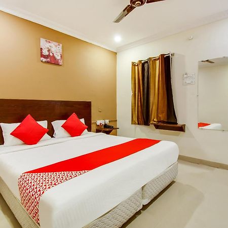 Отель Oyo Akshaya Nest Виджаявада Экстерьер фото